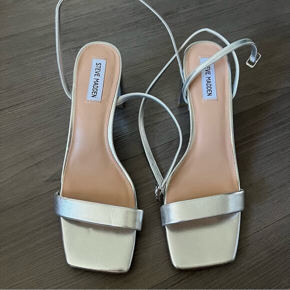Steve Madden Luxe Metallic Block Healed Strappy Sandal Square Toe Luxe 11M - Picture 1 of 11